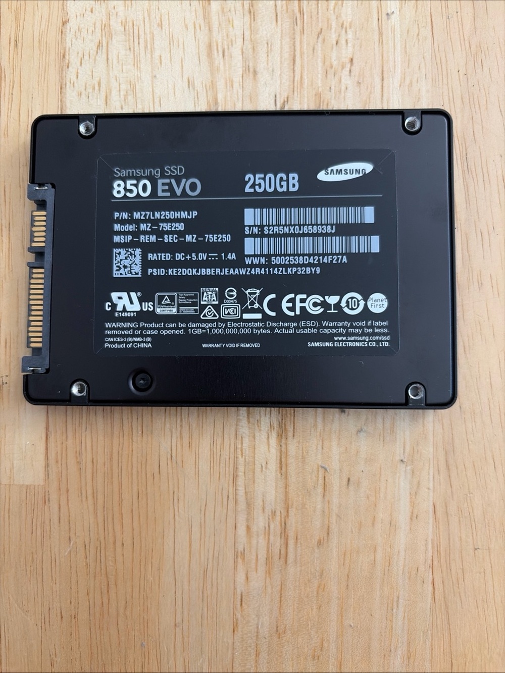 Samsung 850 EVO 250GB SSD - Black